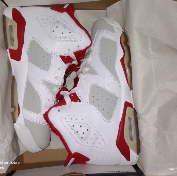 Air Jordan 6 'Alternate' - Picture 2 of 9